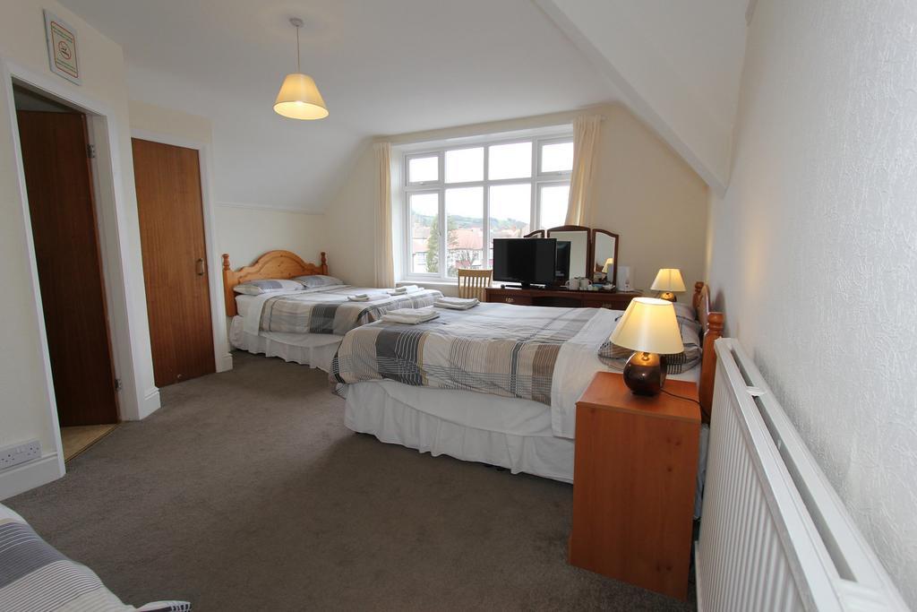 West Point Hotel Bed And Breakfast Colwyn Bay Extérieur photo