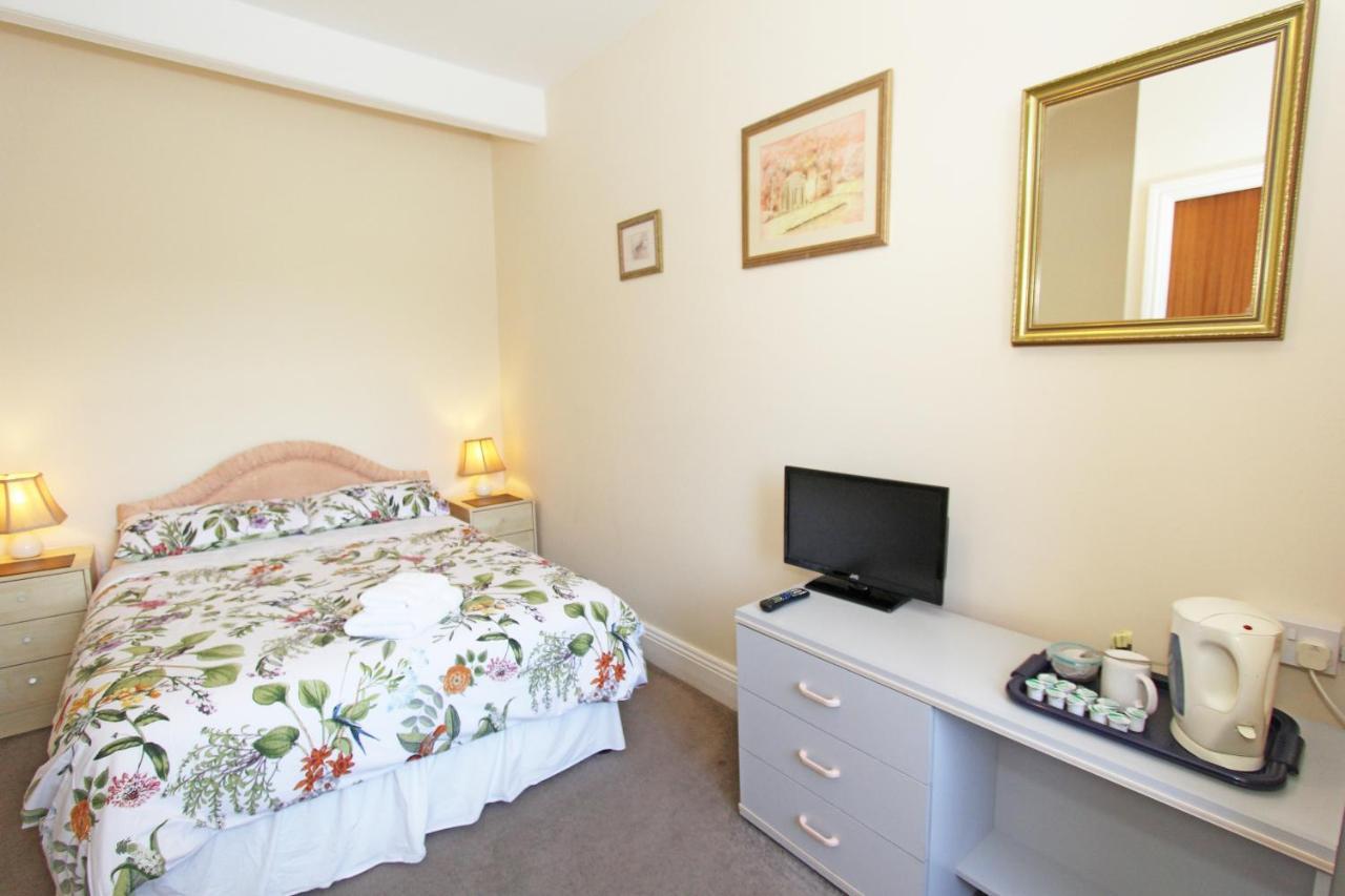 West Point Hotel Bed And Breakfast Colwyn Bay Extérieur photo