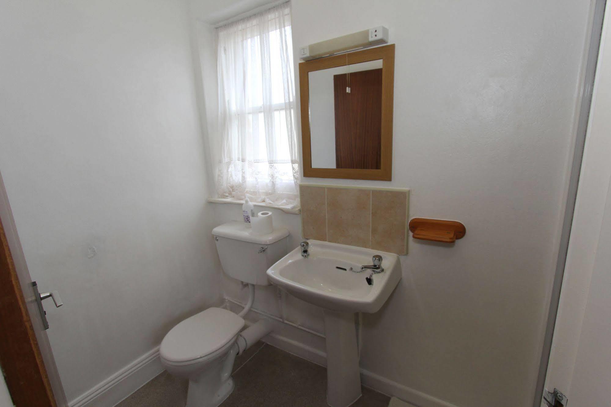 West Point Hotel Bed And Breakfast Colwyn Bay Extérieur photo